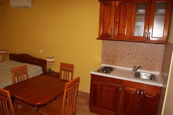 Ara-Lekaj Apartment Baska   Baska (Krk)