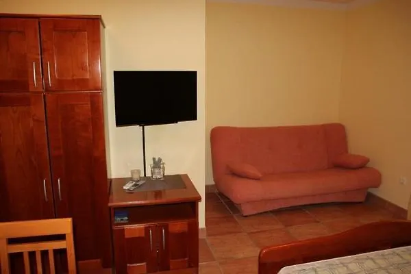 Ara-Lekaj Apartment Baska