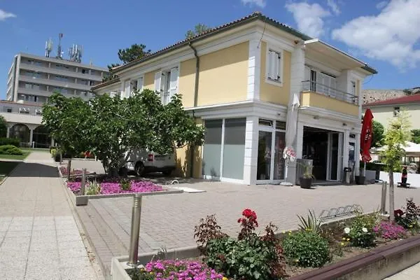 Ara-Lekaj Apartment Baska